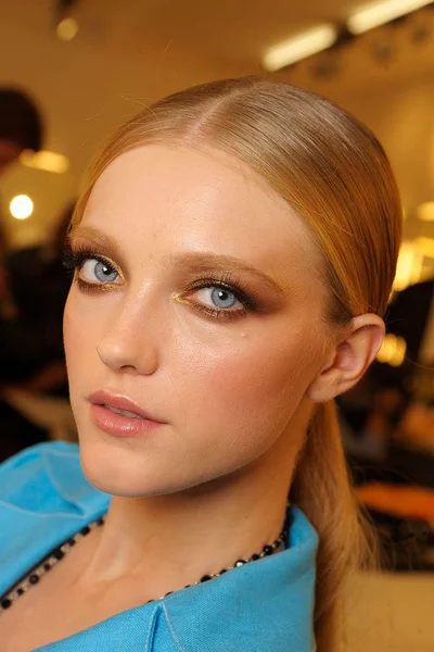 Look 5